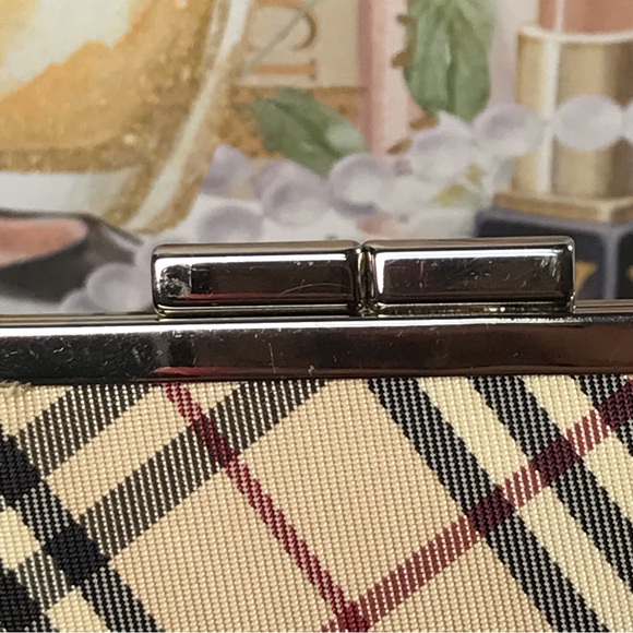 Burberry Nova Check Kisslock Coin Purse 😍 - Picture 17 of 17